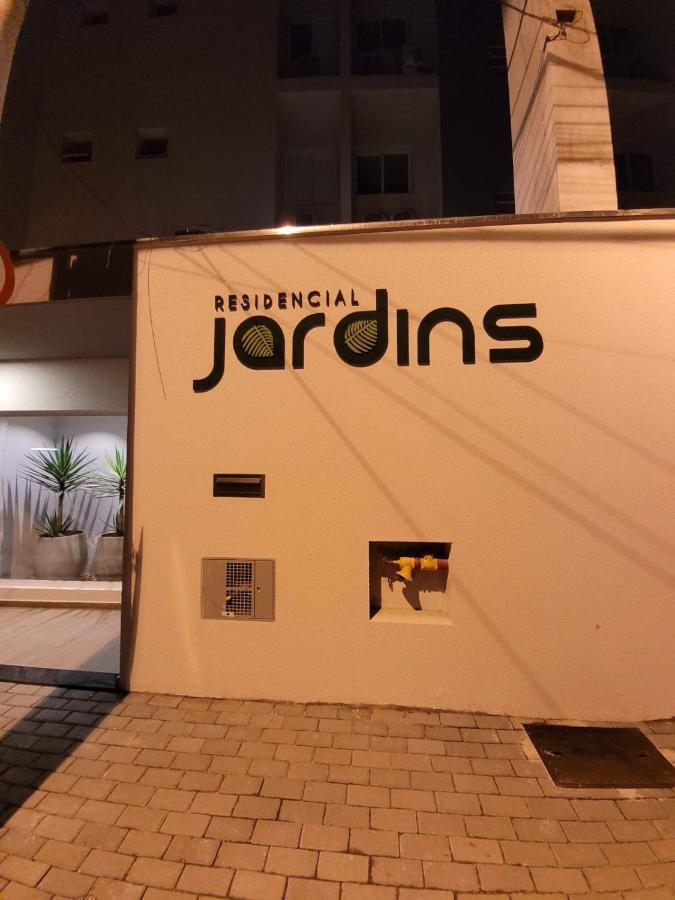 Apartamento Com Piscina No Centro Apartment Ubatuba Exterior photo